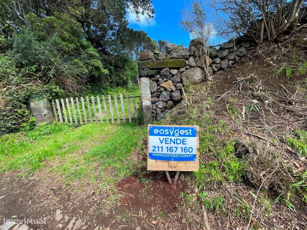 Terreno com melhor vista mar e serra - Grande imagem: 4/14