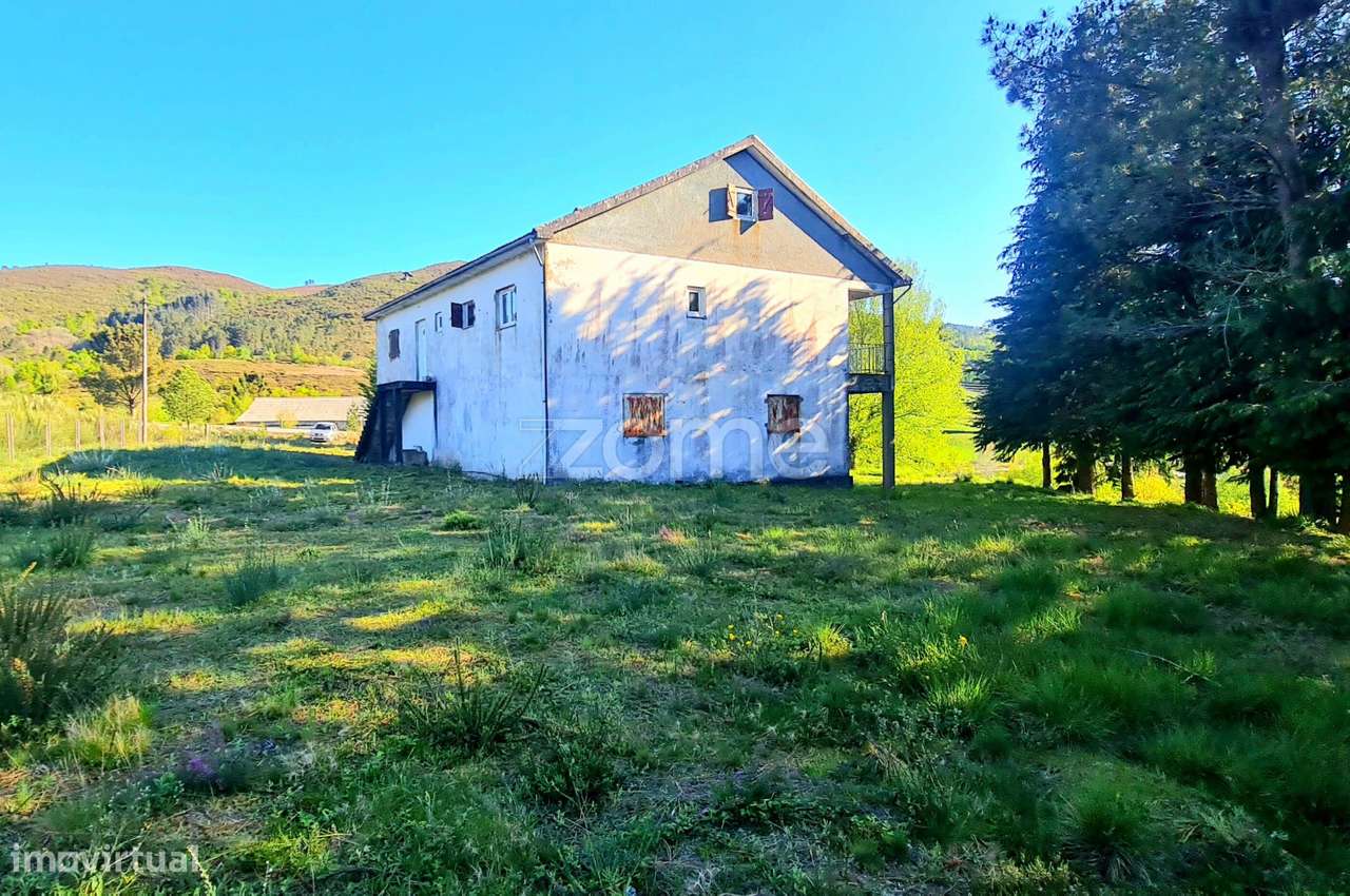 Moradia T4 em Montalegre - Com vistas para o Rio Rabagão-9