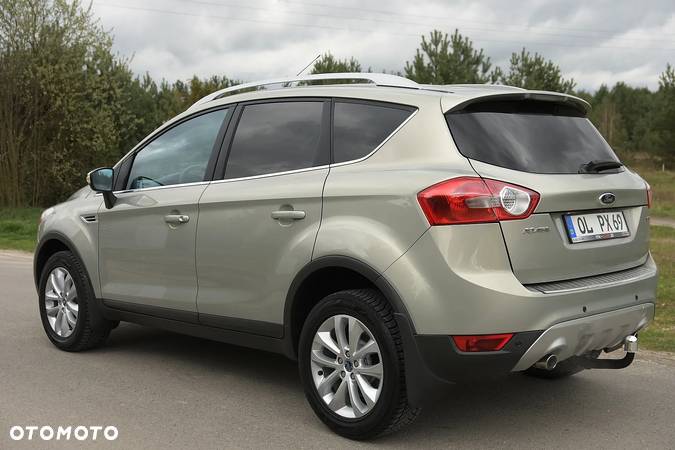 Ford Kuga - 12