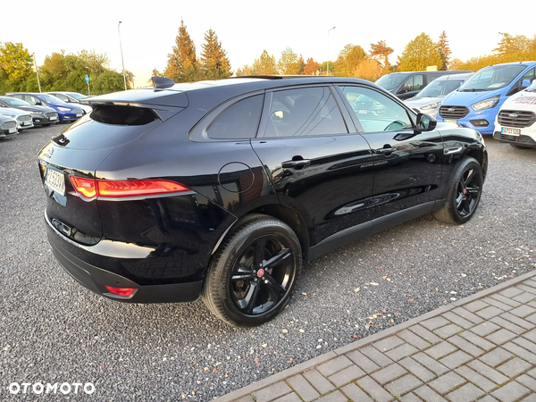 Jaguar F-Pace - 7