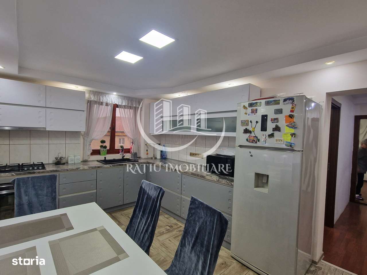 Apartament cu 3 camere | Ascensor | Rogerius | Oradea - Imagine principală: 5/12