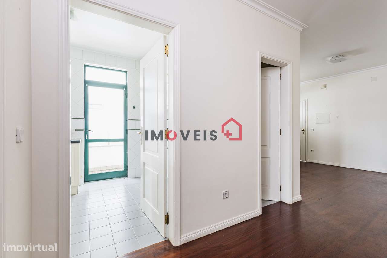 Deslumbrante apartamento T5 duplex, no centro de Leiria - Grande imagem: 4/35