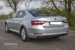 Skoda Superb 2.0 TDI Style DSG - 4