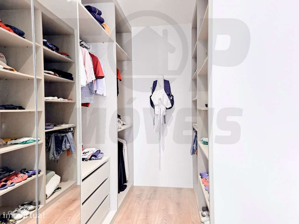 Moradia de Luxo V6 com Piscina, Terraço e Acabamentos de Alta Quali...-19