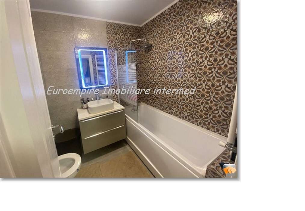 Apartament 2 camere de vanzare zona Campus-3