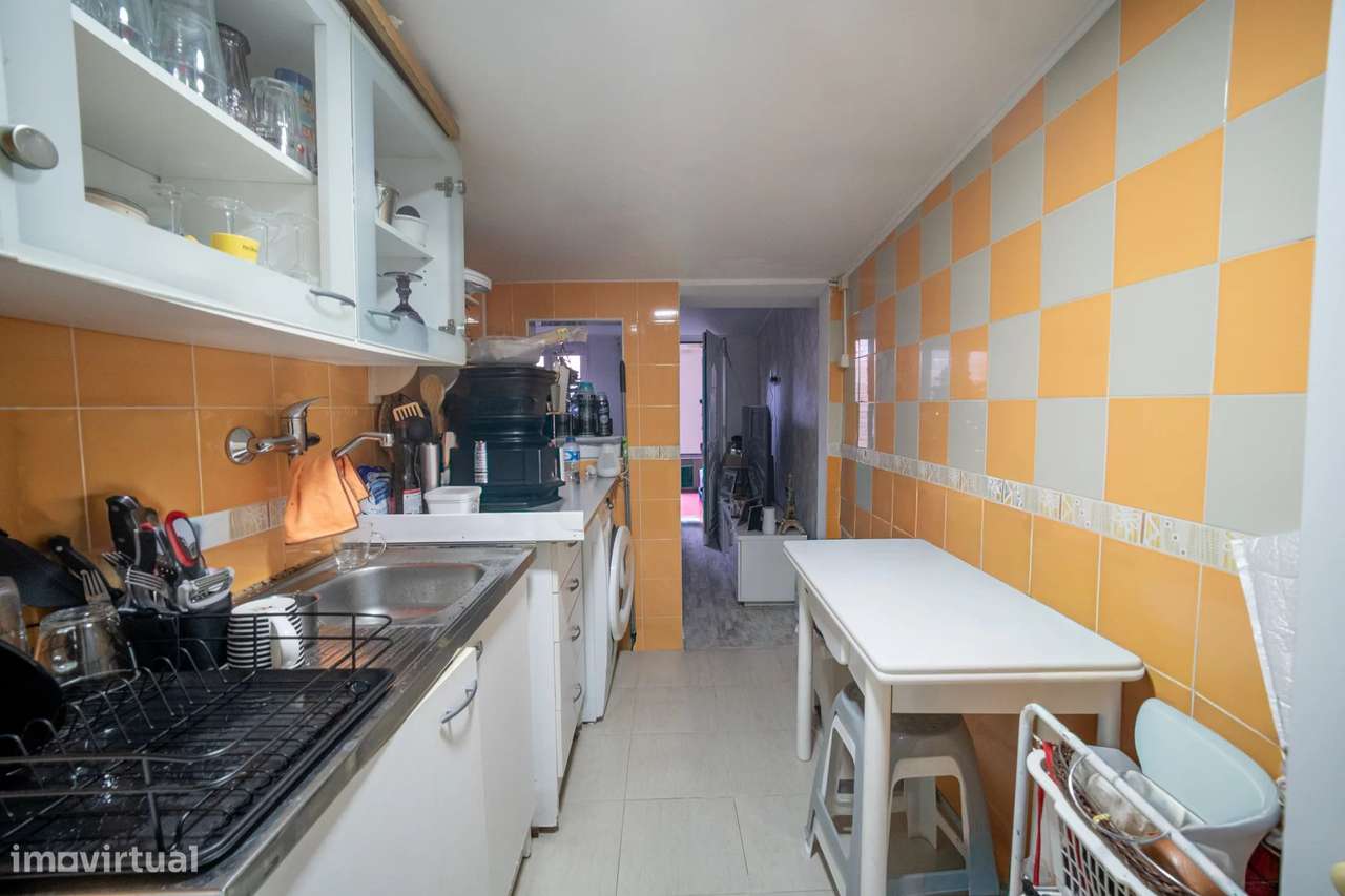 Excelente prédio Em campo Ourique - Grande imagem: 4/27