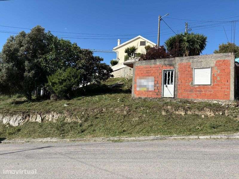 Lote Urbano 436m² com Projeto – Santa Iria de Azóia (Vista Serra) - Grande imagem: 4/8