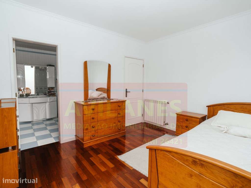 APARTAMENTO T3 RECUADO - LOBÃO-26