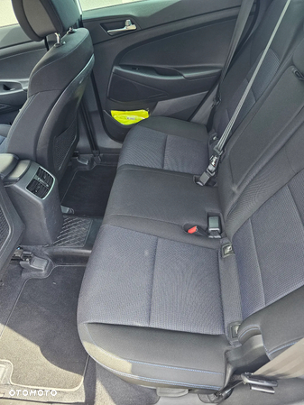 Hyundai Tucson 1.7 CRDI BlueDrive Comfort 2WD - 10