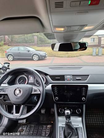 Skoda Superb 2.0 TDI Ambition - 10