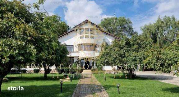 Vila pe malul Lacului Snagov, Piscina, 2 Foisoare, Garaj - Imagine principală: 4/20