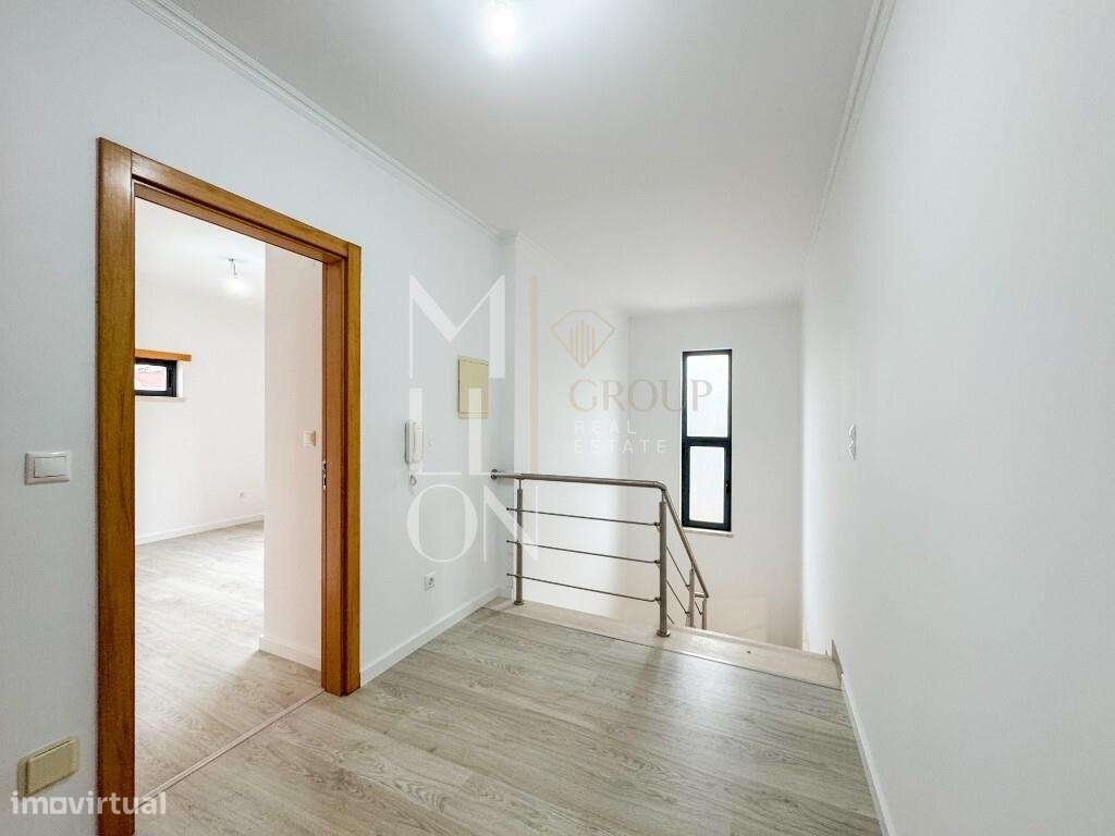 MORADIA T5 RENOVADA | GARAGEM 100 m2 | PRONTA A HABITAR – FEIJÓ-15