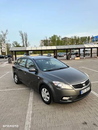 Kia Ceed Cee'd 1.6 Comfort + - 1