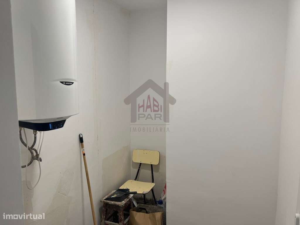 Excelente Andar Moradia ,Com Logradouro-10