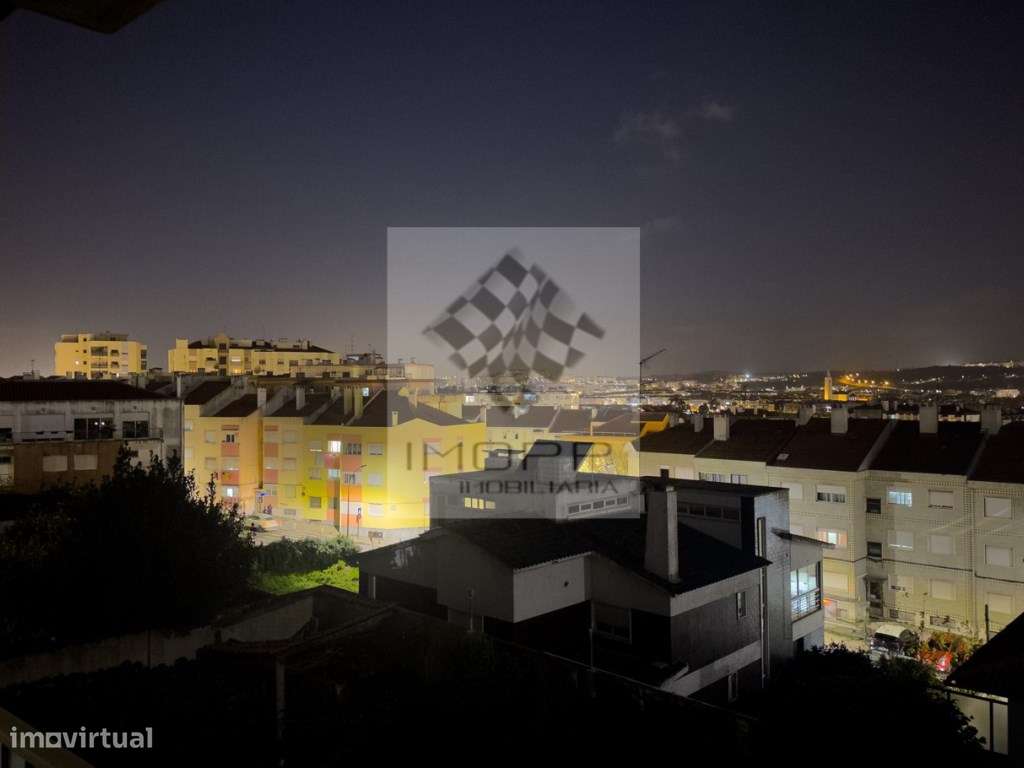 Moradia de Excelência na Amadora - Exclusividade, Conforto e Locali...-49