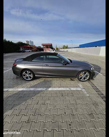 Mercedes-Benz C 220 d Cabrio 4Matic 9G-TRONIC AMG Line - 11