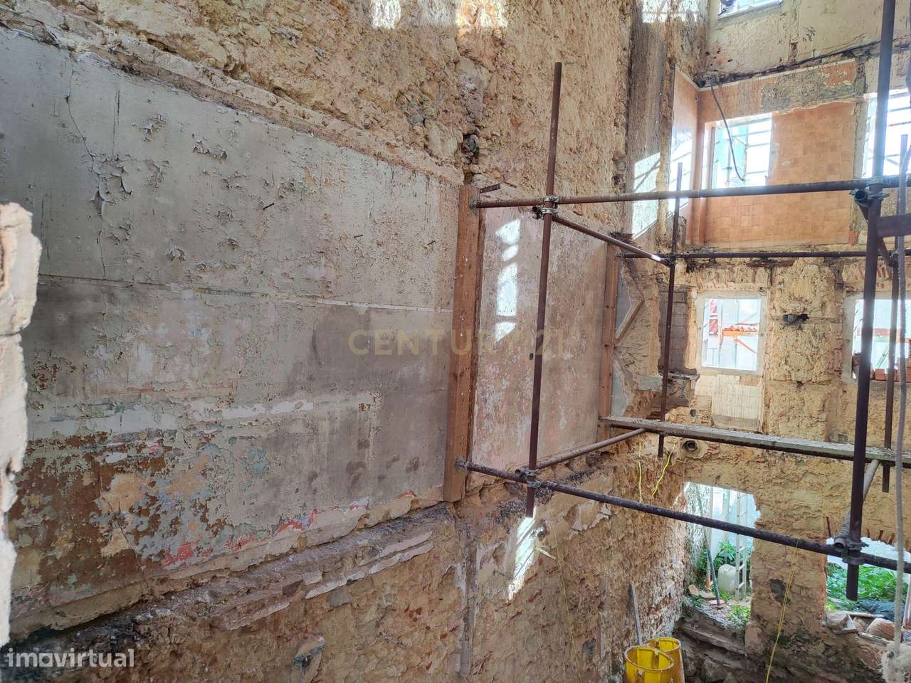 Prédio para investimento na Estrela em Lisboa - Grande imagem: 4/15