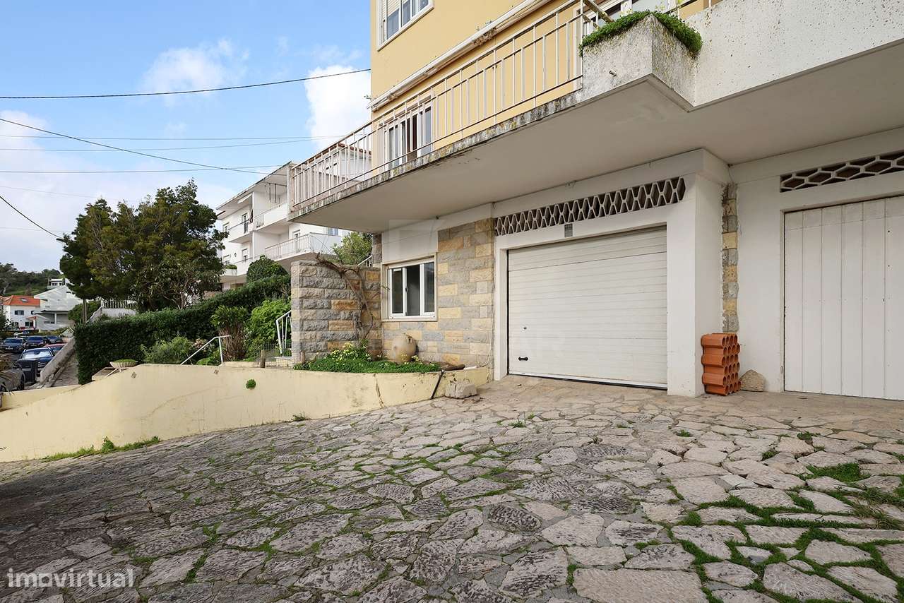 T4 Duplex - Parede - Vista Mar - Varanda - Garagem - Para Renovação-46