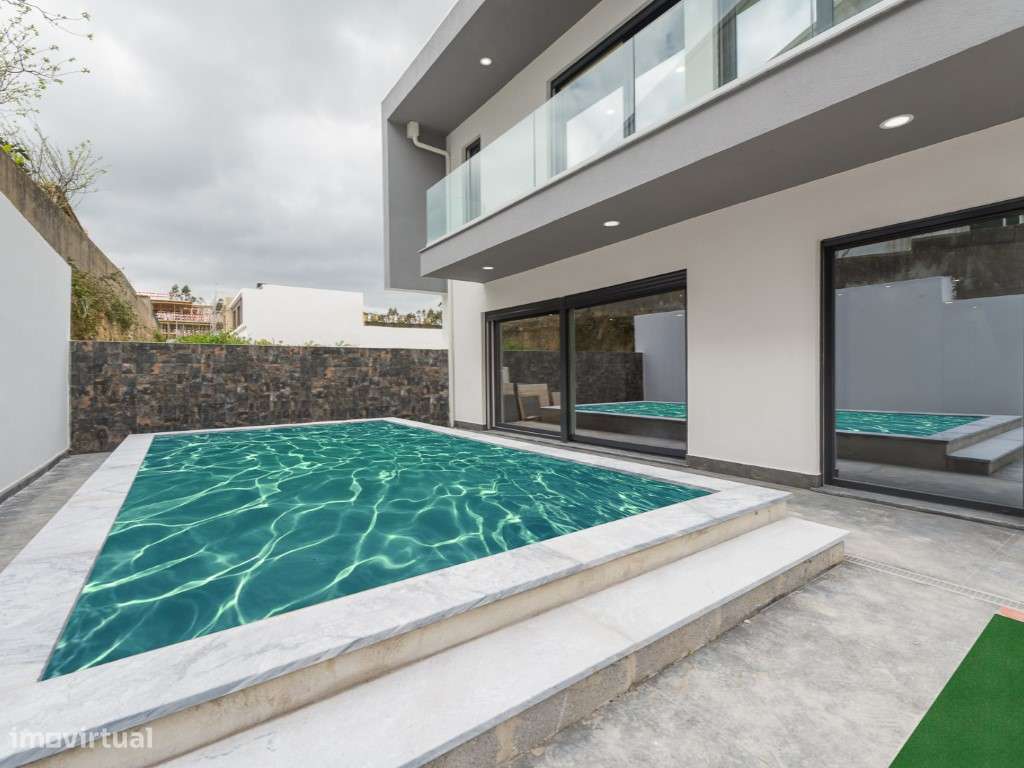 MORADIA NOVA T4 COM PISCINA - SERRA DE CASAL DE CAMBRA-16