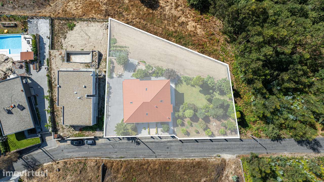 Moradia T3  Independente - Oportunidade-28