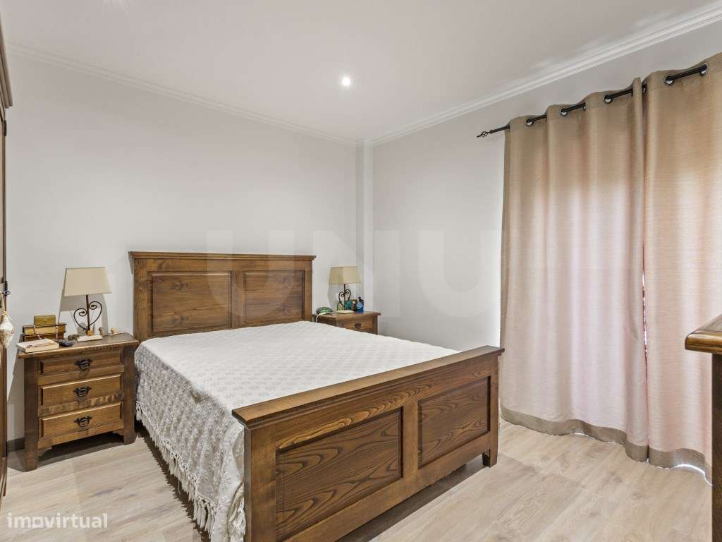 Apartamento T3 remodelado para venda no Sobral de Monte Agraço-17
