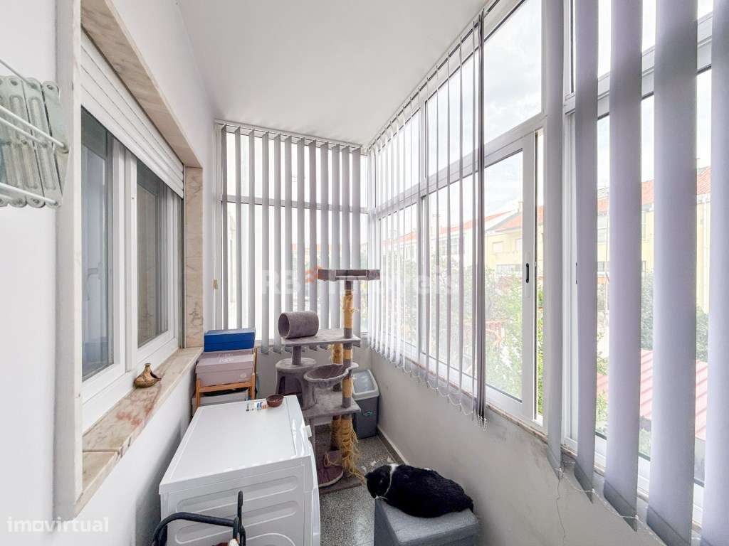 Apartamento T3 Remodelado c/ Varandas - Junto à Estação de Comboios...-35
