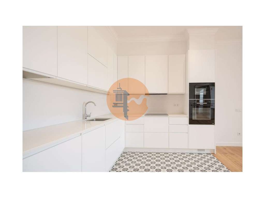 Apartamento T1 à venda com terraço em frente á marina de VRSA - Grande imagem: 5/37