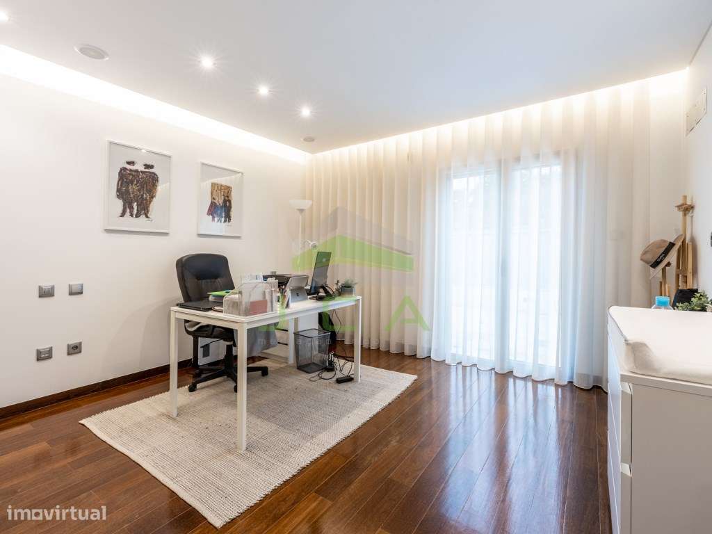 Moradia V4 isolada a 3min de Leiria-24