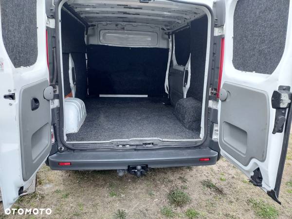 Opel vivaro - 8