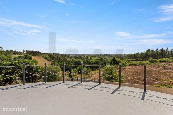 Moradia isolada T3+1 com vista mar e campo-29