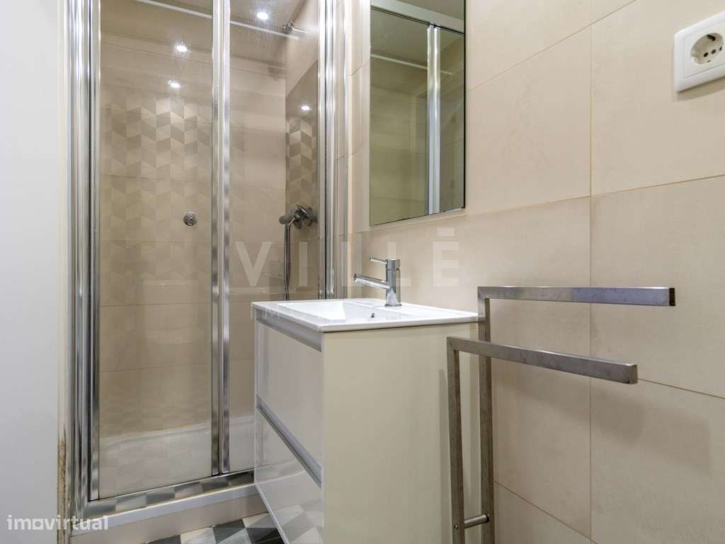 Apartamento T0 Equipado e Mobilado na baixa do Porto-7