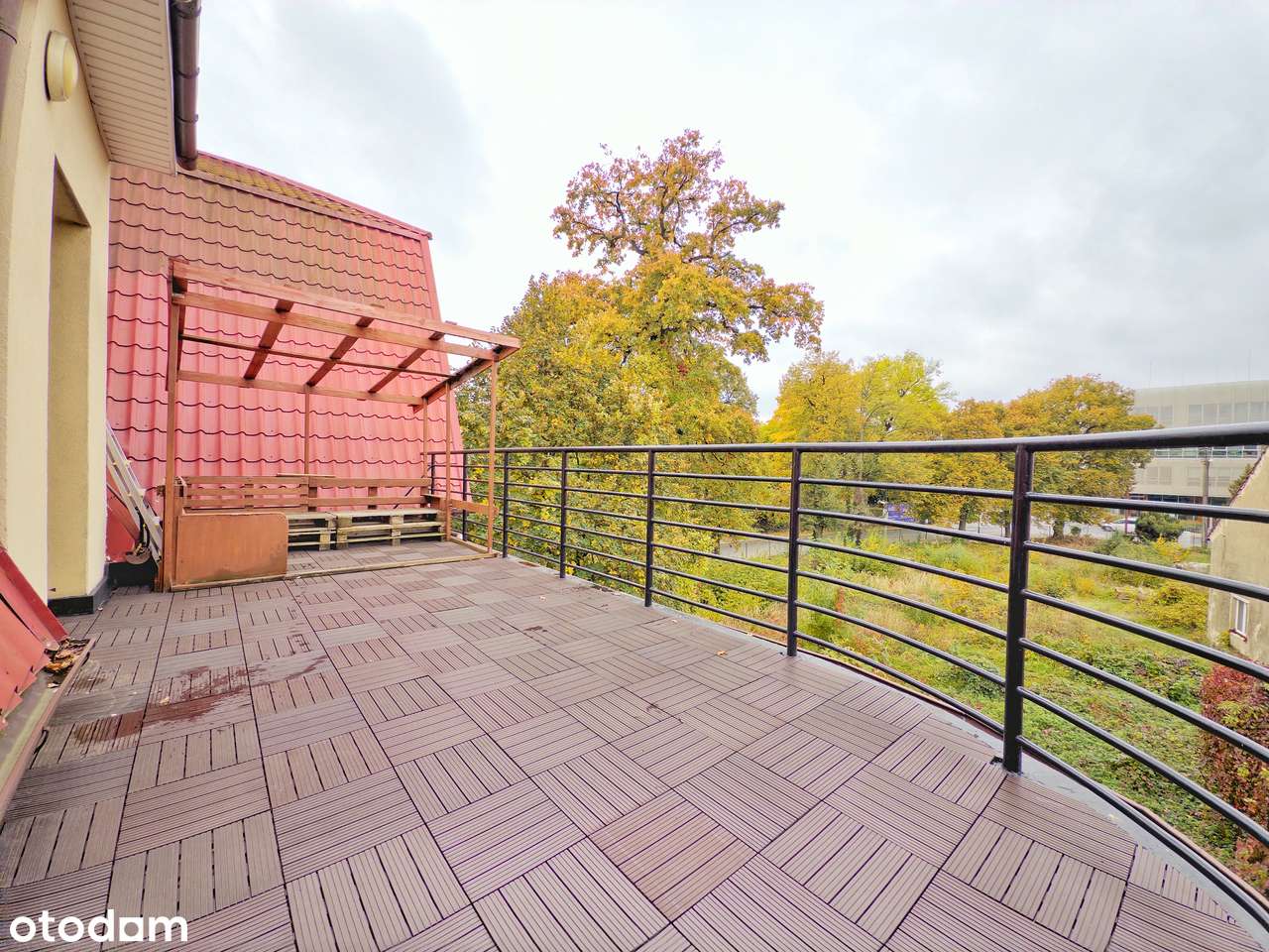 Przytulny lokal z dużym tarasem + m.p + klimatyzacja | ul. Kobierzycka-9