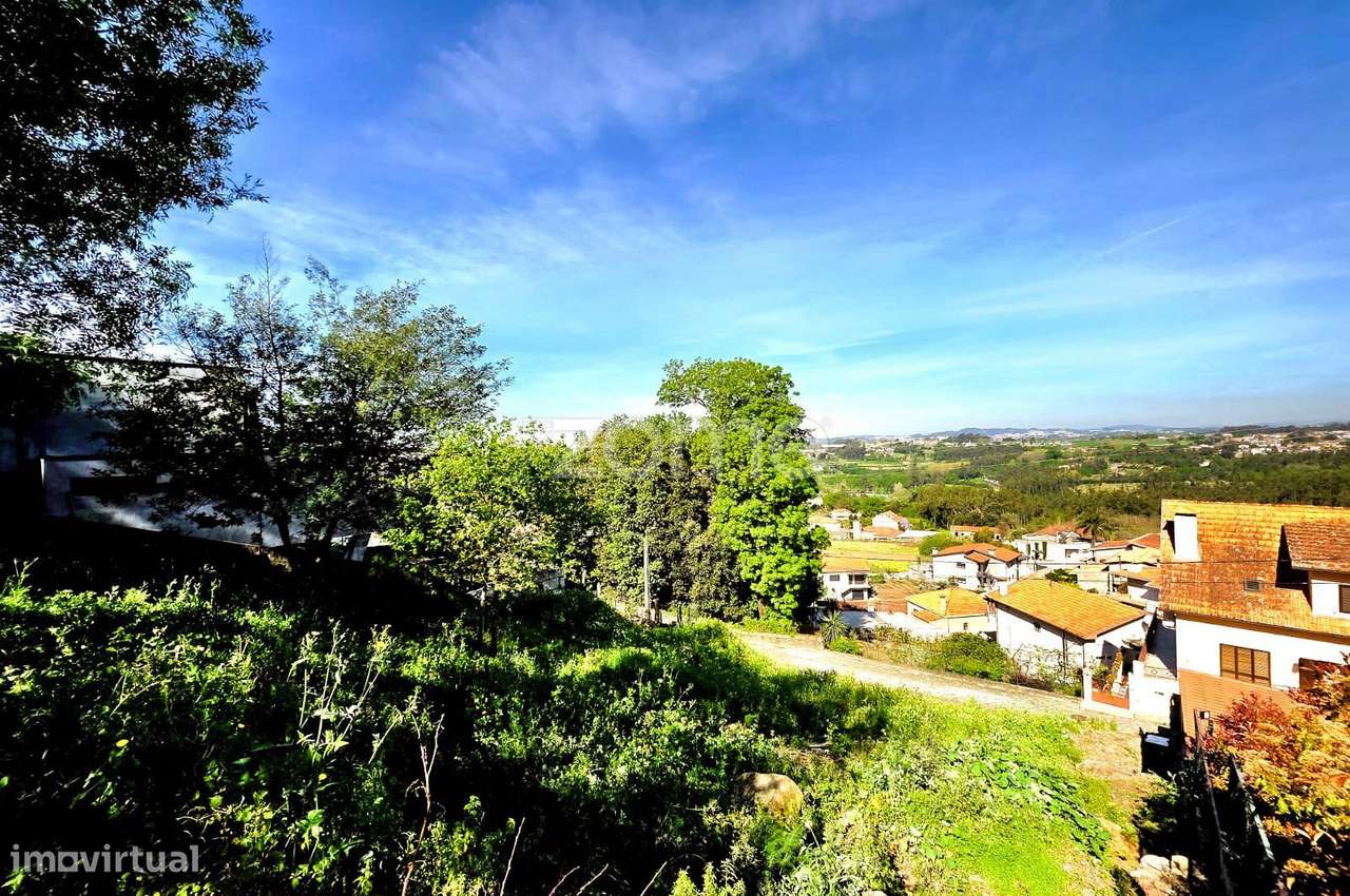 Terreno urbano Burgães - Grande imagem: 5/33