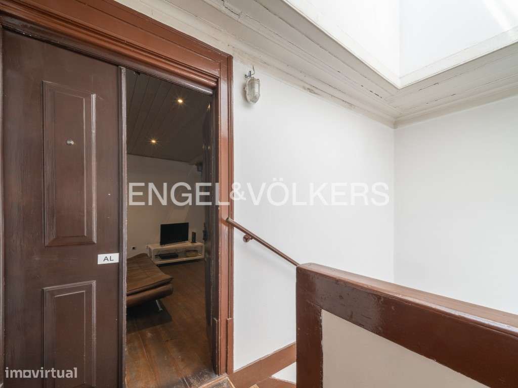 T2 com Licença de Alojamento Local no Bairro Alto-9