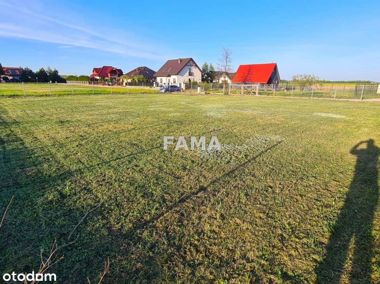 Budowlana, 1000 m2, ogrodzona, woda, prąd - Pełny obrazek: 1/12