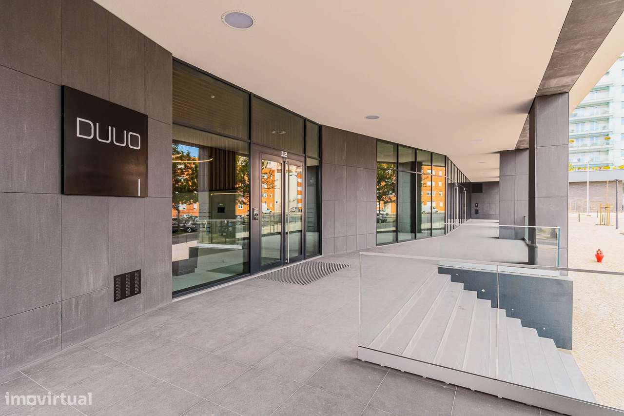 Apartamento t1 à venda na Avenida dos Combatentes, 70-21