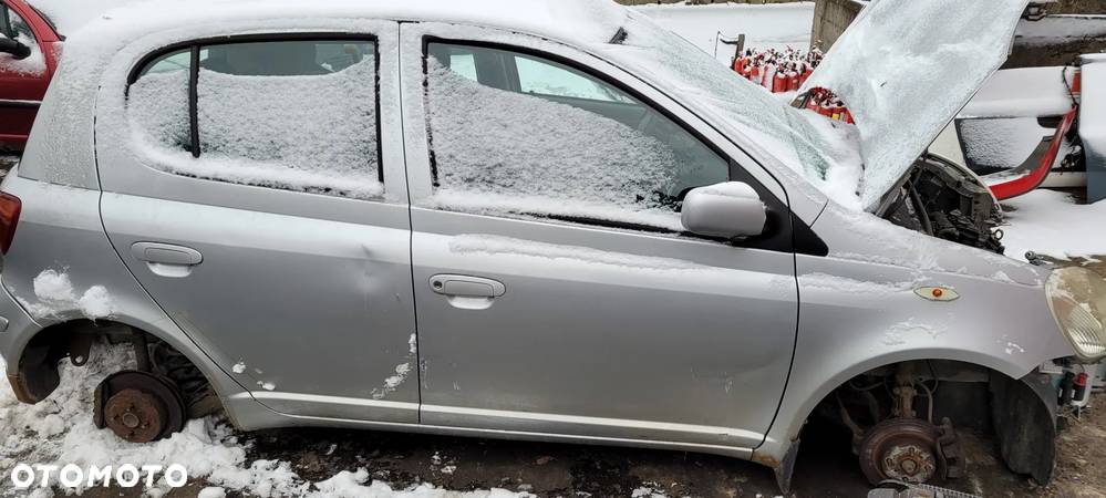 CZĘŚCI TOYOTA YARIS I FRANCUZ KOD KOLORU 1E7 - 3