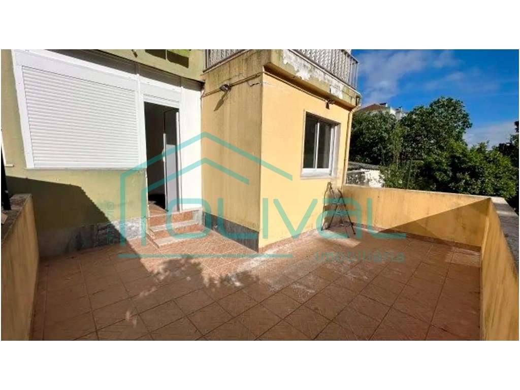 Apartamento T2 à venda na Rua Campos Monteiro-16