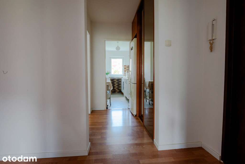 3 pok. z widną kuchnią przy metrze i parku Urlicha-7