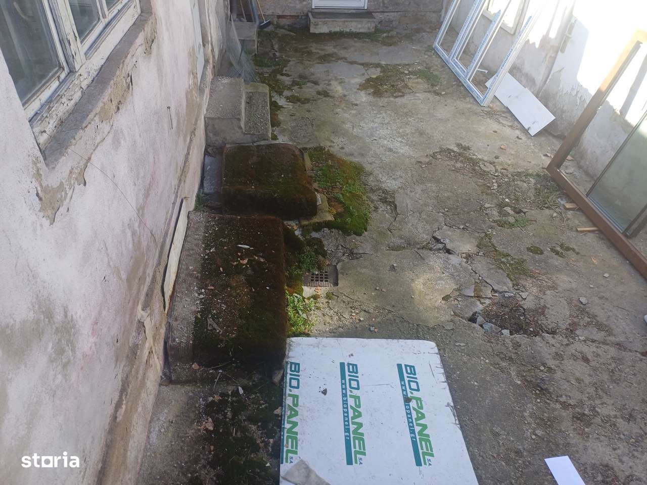 Vand casa in Centru-1