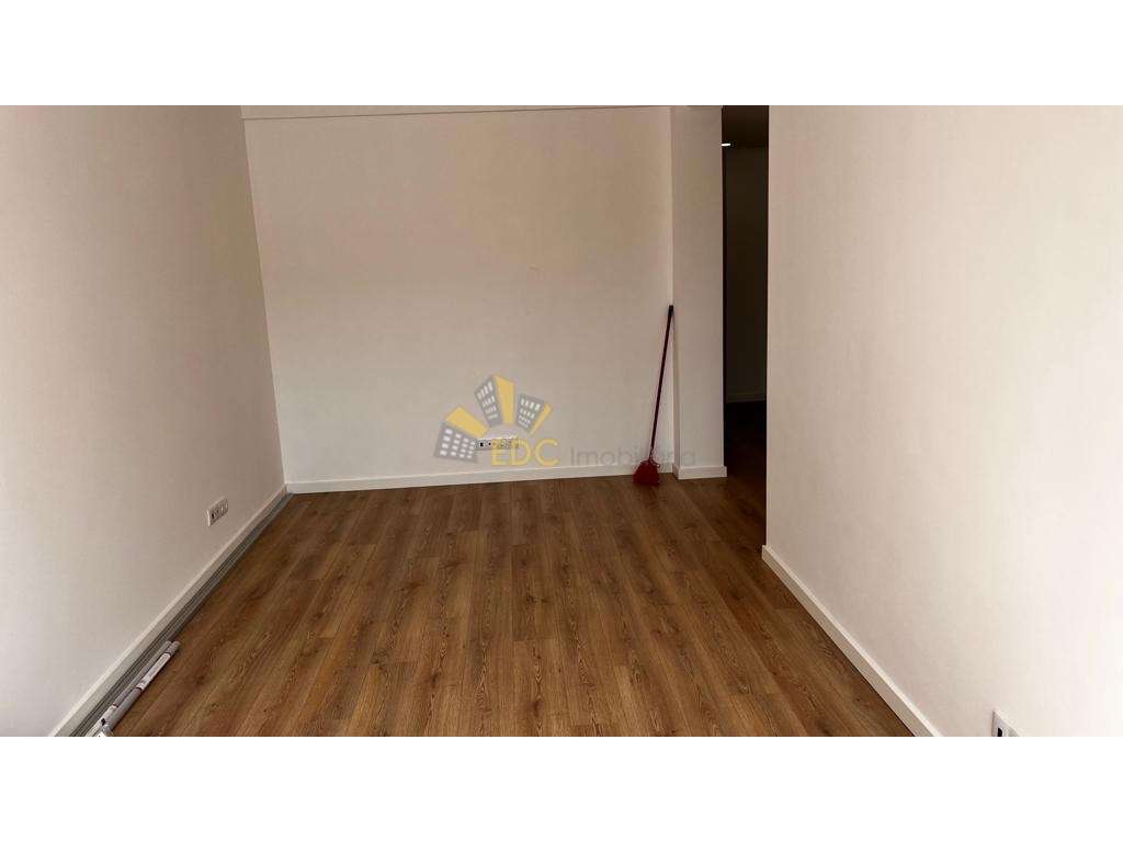 Apartamento T2 com suite e Remodelado | Localizado na Falagueira ( ...-11