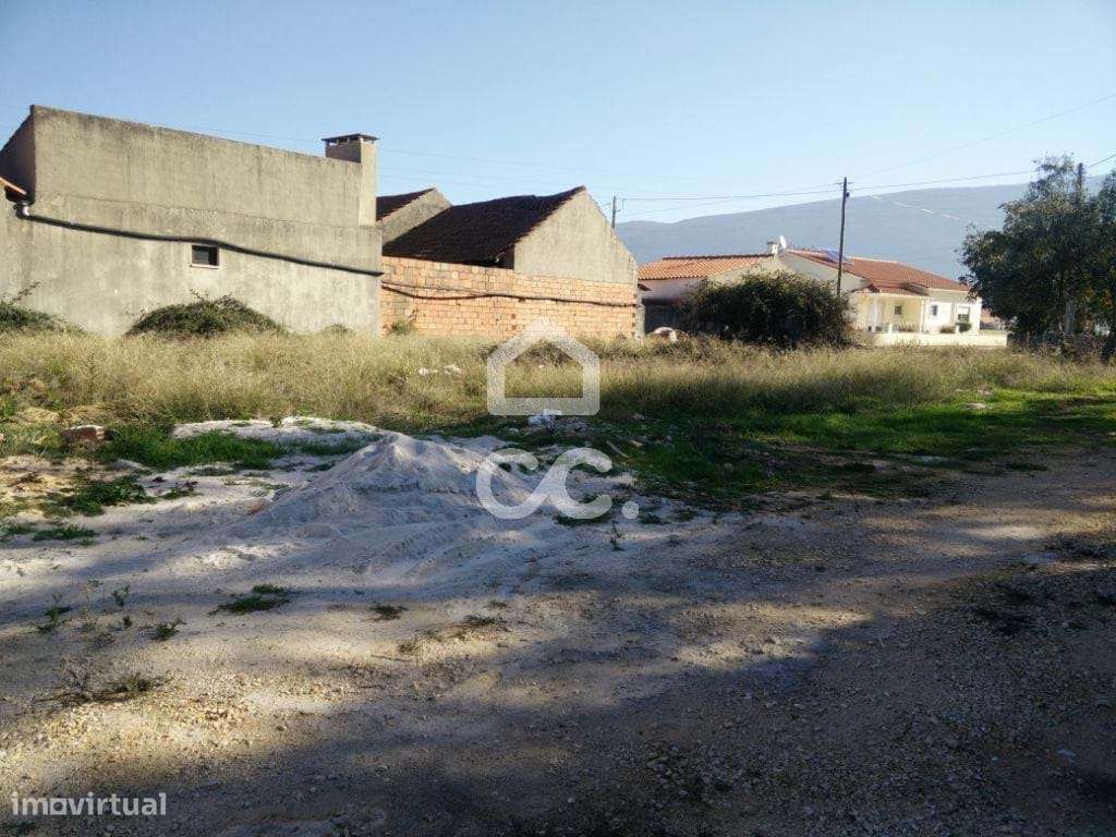 Lote urbano para construção de moradia - Grande imagem: 2/4