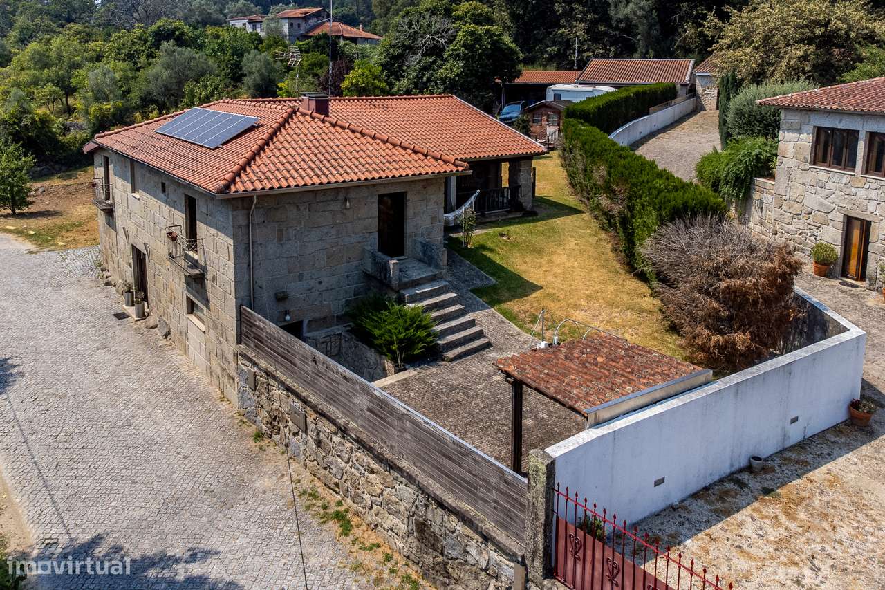 Moradia Independente T3  para Venda ou Permuta, em Prozelo, Amares-37