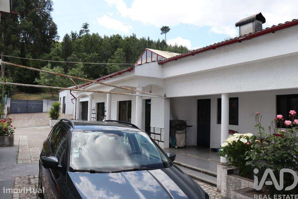 Casa / Villa T7 em Adoufe e Vilarinho de Samardã de 672,00 m2 - Grande imagem: 4/30