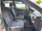 Ford Focus 1.4 Ambiente - 10