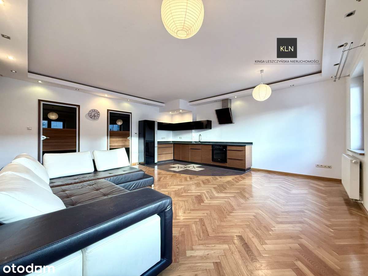 Duże mieszkanie/lokal na piętrze na Starówce-2