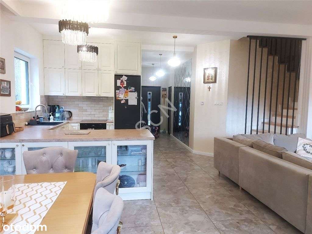 Komfortowy bliźniak z piękną leśną działką-2