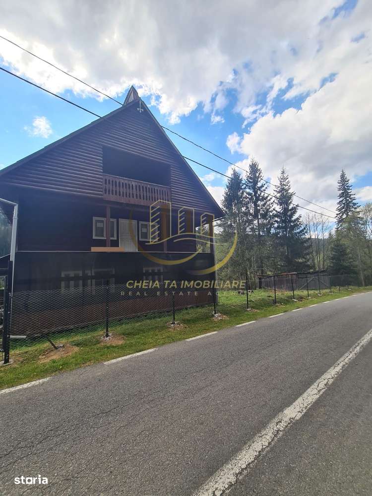 Cabana de munte cu 2543 mp teren, aproape de pârtia Mărișel și Lacul B - Imagine principală: 5/8