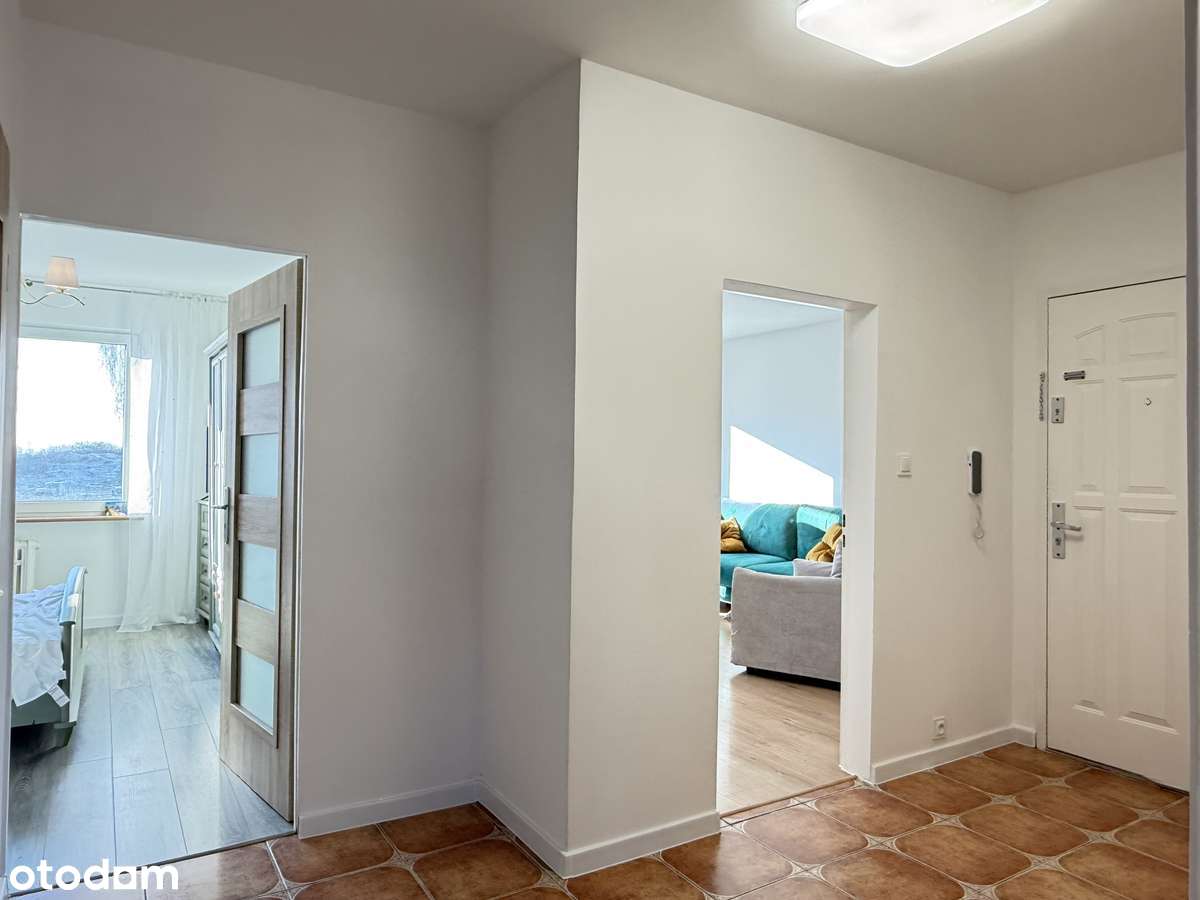 R E Z E R W A C J A.-4