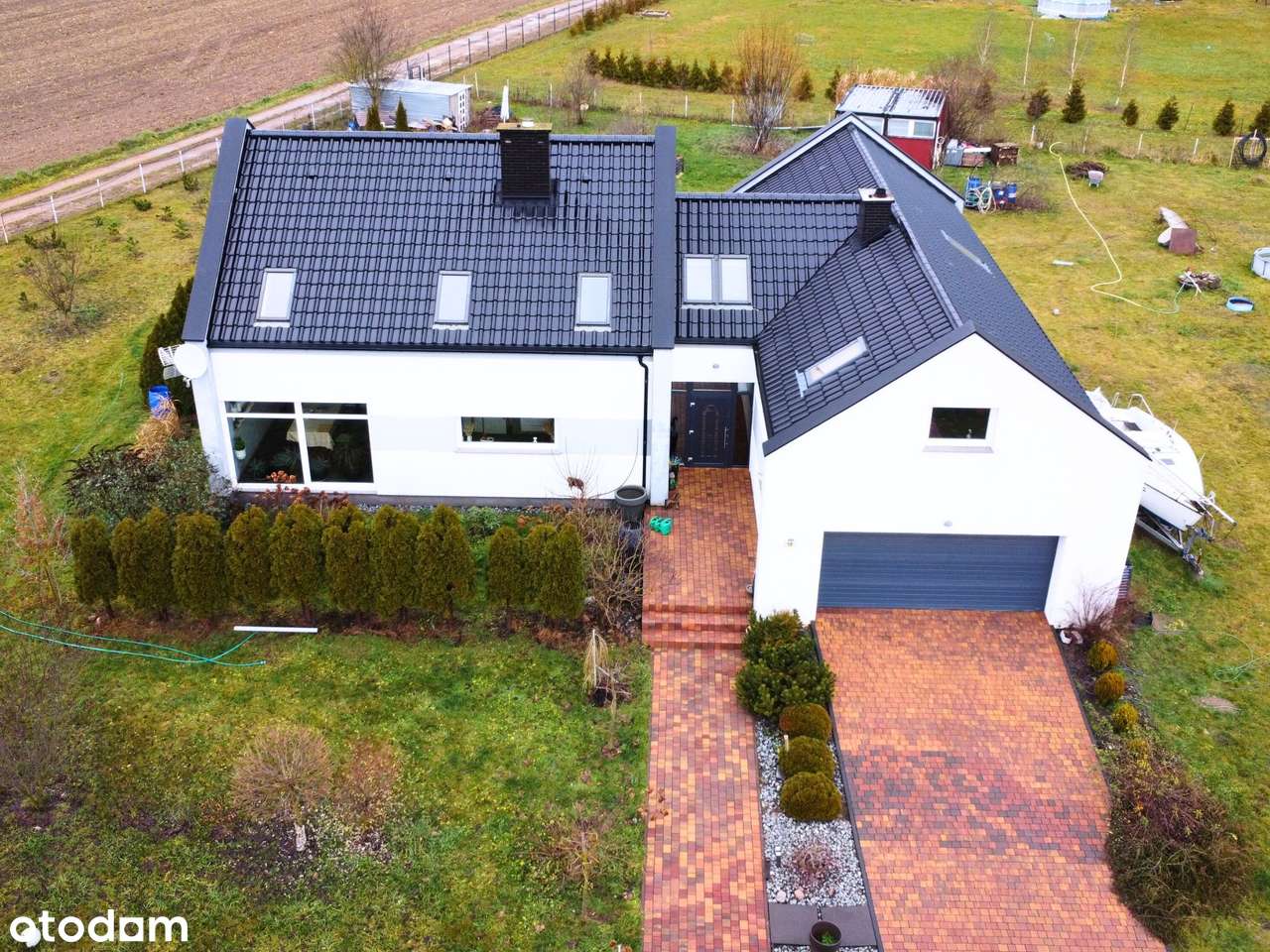 Antresola • 7 pokoi • 3000 m² ogrodu – rodzinny dom w Boluminku-19